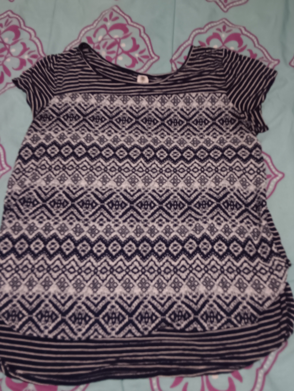 Honey Lace 🍑Navy and White Striped Short Sleeve Top